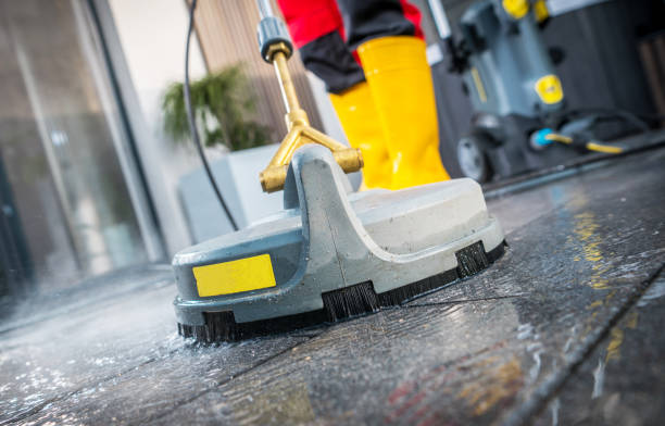 Best Roof Pressure Washing  in Dumbarton, VA